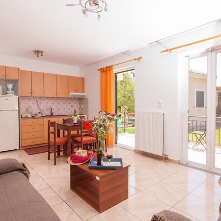 Cozy Apartments In City'S Suburbs Лефкада Экстерьер фото