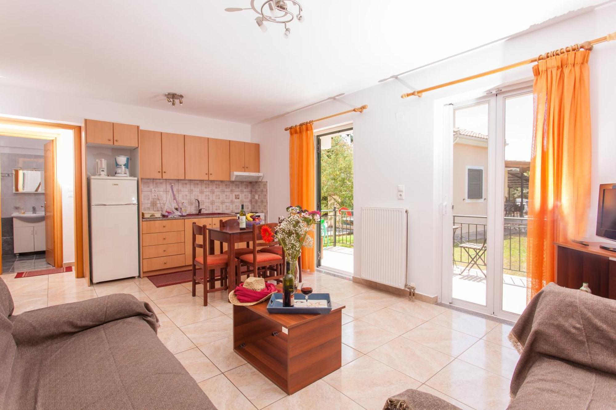 Cozy Apartments In City'S Suburbs Лефкада Экстерьер фото
